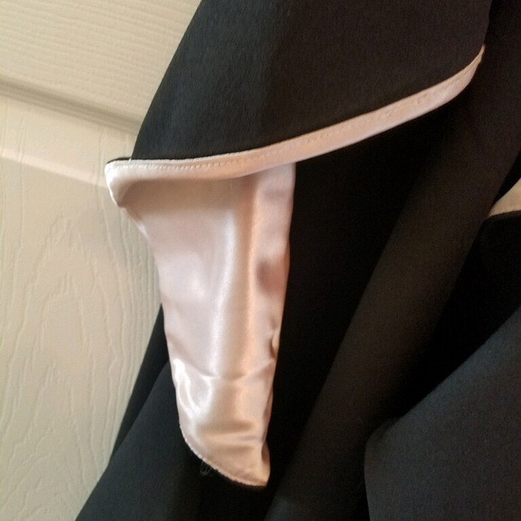 Prom dress!! - Picture 4 of 6